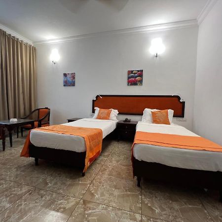Ats Willingdon Hotel Kochi Zewnętrze zdjęcie