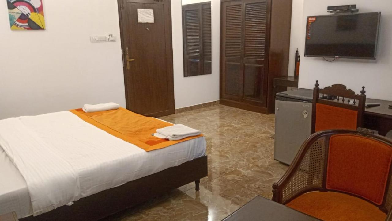 Ats Willingdon Hotel Kochi Zewnętrze zdjęcie