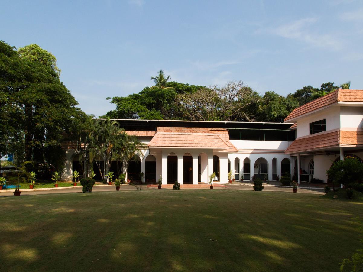 Ats Willingdon Hotel Kochi Zewnętrze zdjęcie