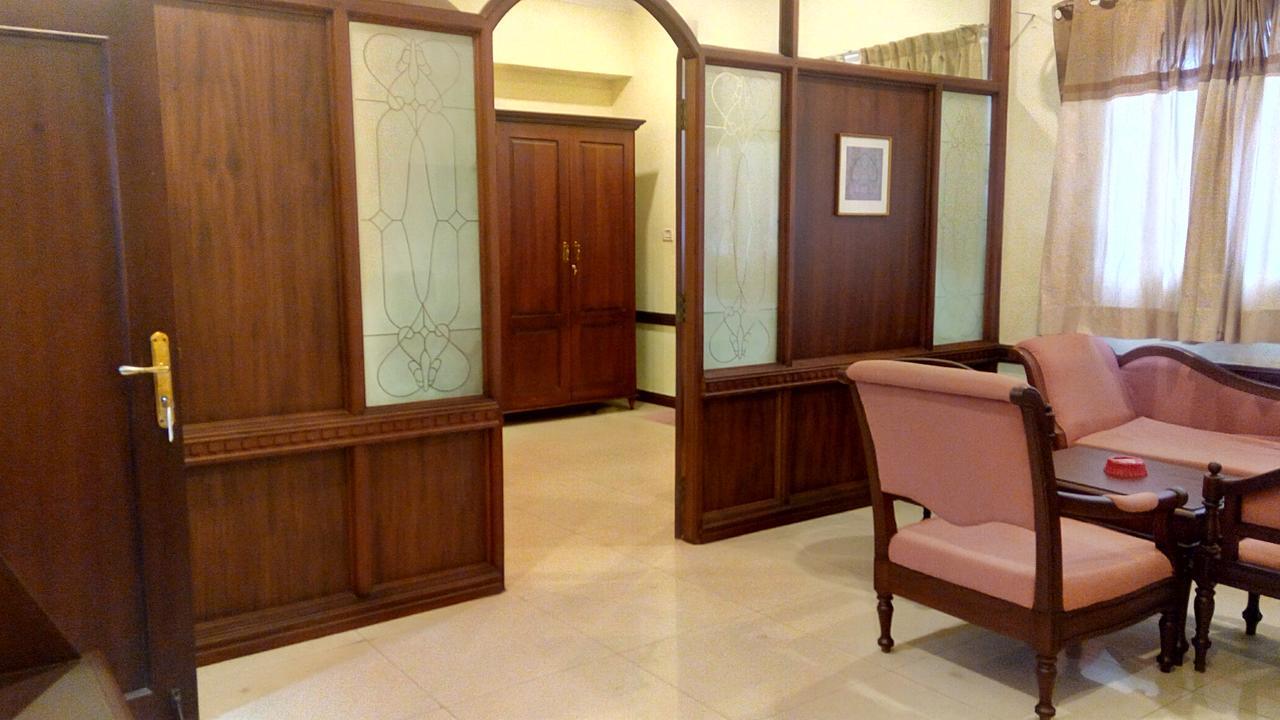 Ats Willingdon Hotel Kochi Zewnętrze zdjęcie